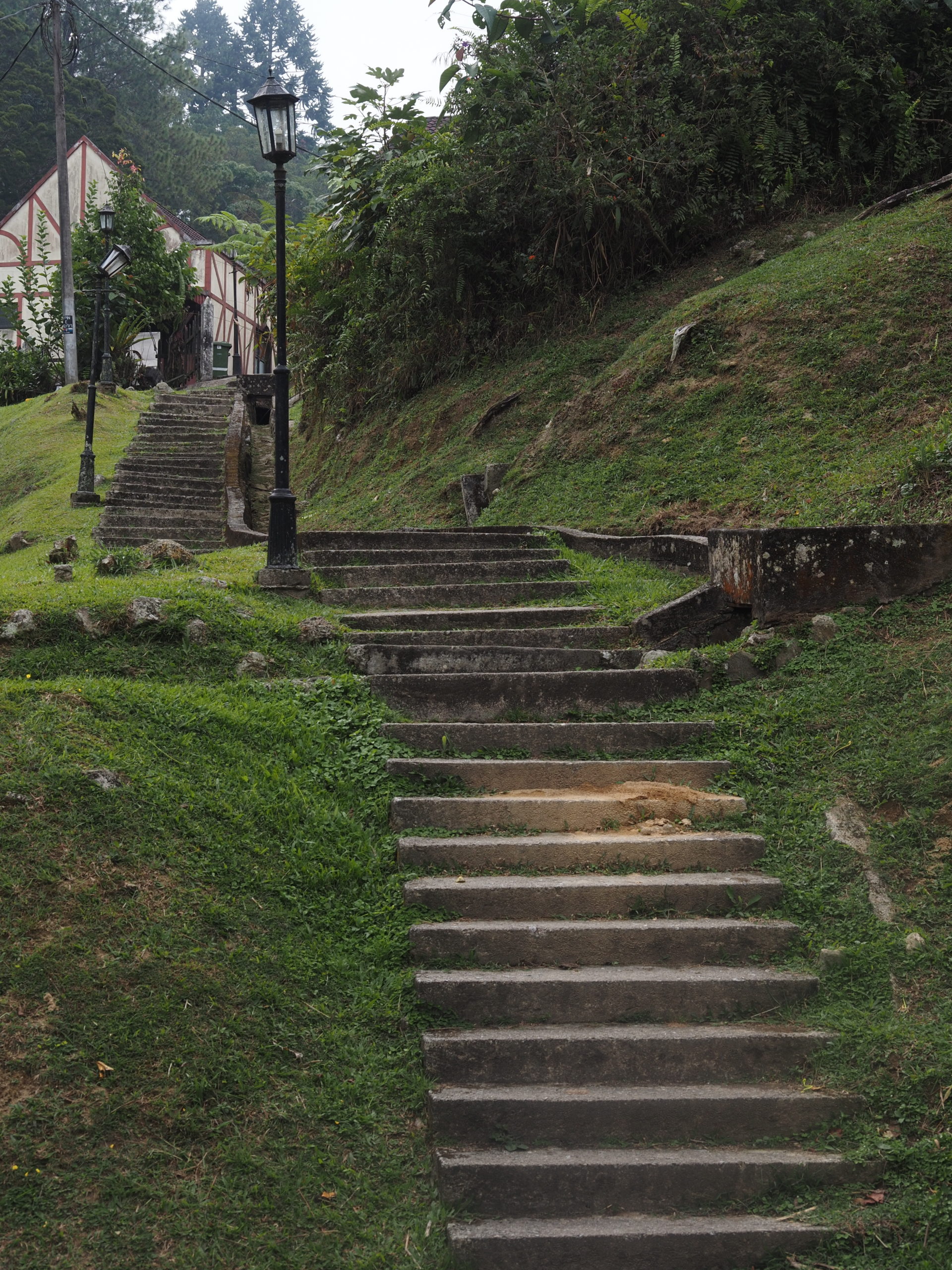 MALAYSIA: auf der Fahrt von Georgetown über Ipoh nach Fraser‘s Hill
